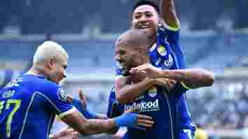 Mesin Gol Maung Bandung Mulai Panas, Persib Cukur Barito Putera FC dengan Skor 5-2