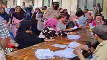 Kantor Pos Banjarsari Ciamis Salurkan 3 Program Bansos ke Ribuan KPM