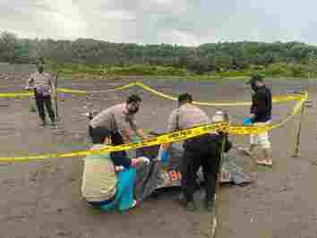 Mayat Pria Tanpa Identitas Ditemukan di Pantai Cikalong Tasikmalaya